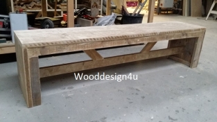 Bench without armrests